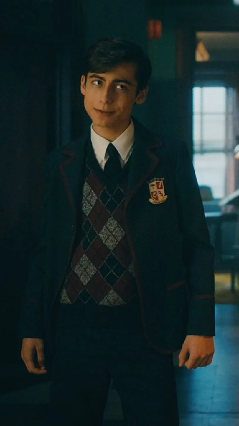 ai character: Five Hargreeves  background