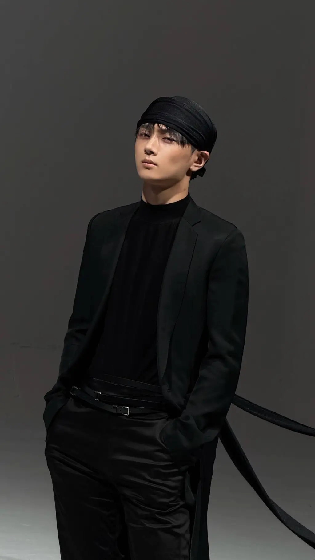 ai character: Park Jongseong background