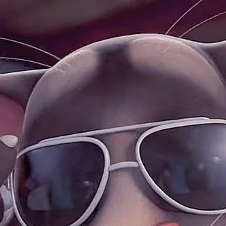 chat with ai character: Talking Tom 