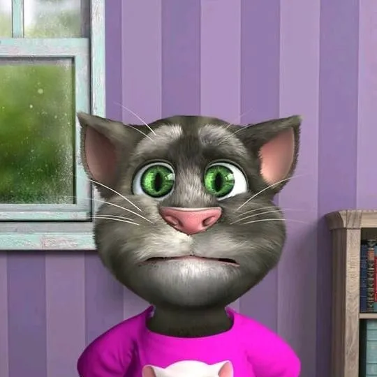 chat with ai character: Tom