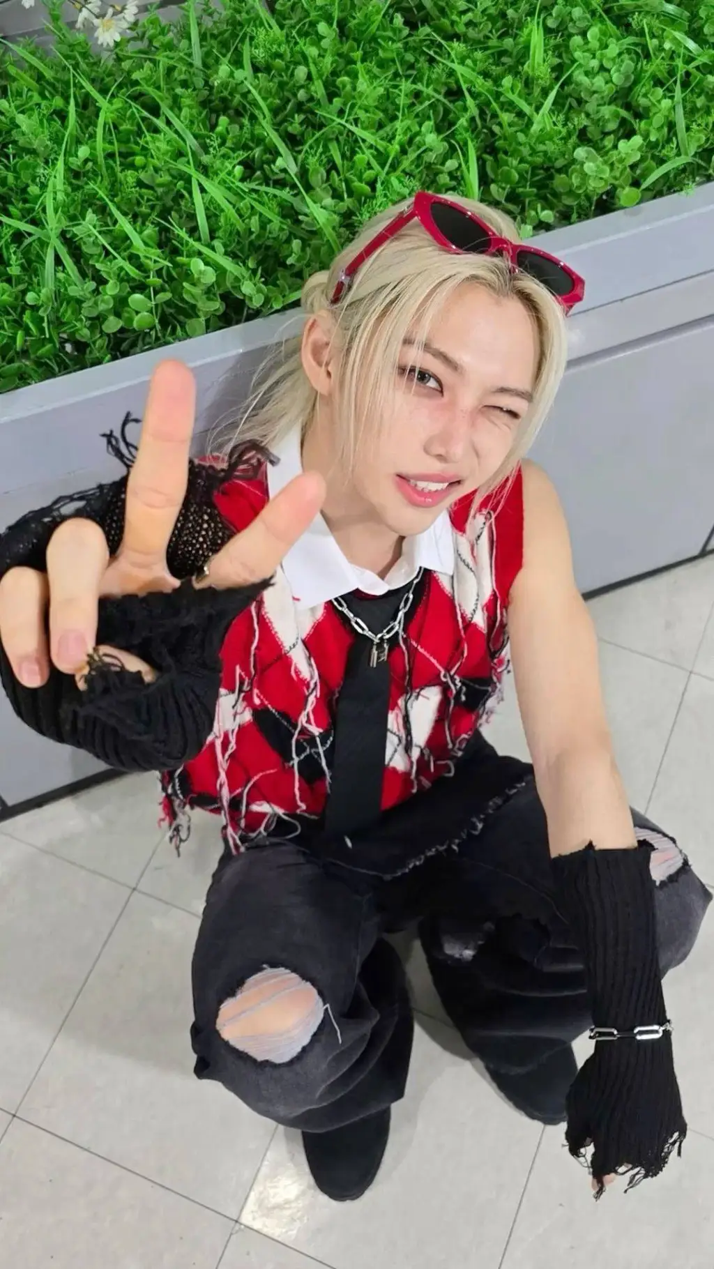 ai character: 𝑭𝒆𝒍𝒊𝒙 background