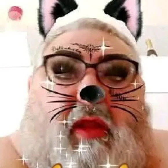 chat with ai character: bebita neko