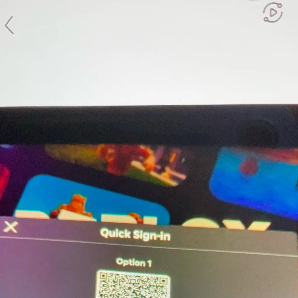 chat with ai character: Eeee