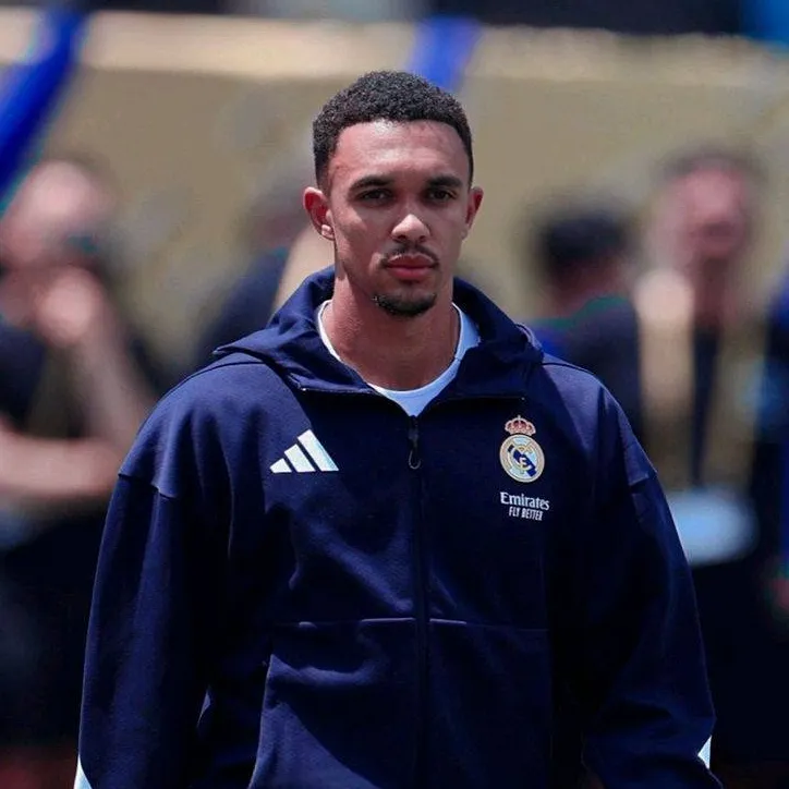chat with ai character: Trent Alexander -A