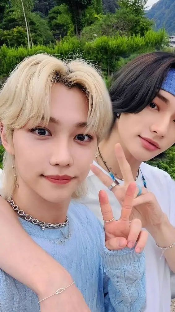 ai character: straykids concert  background
