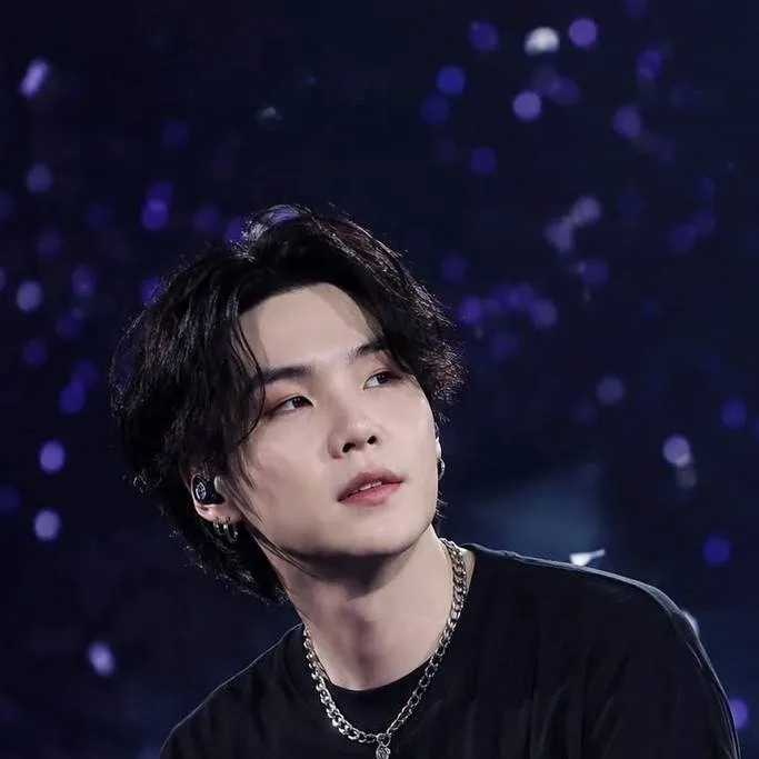 chat with ai character: Suga