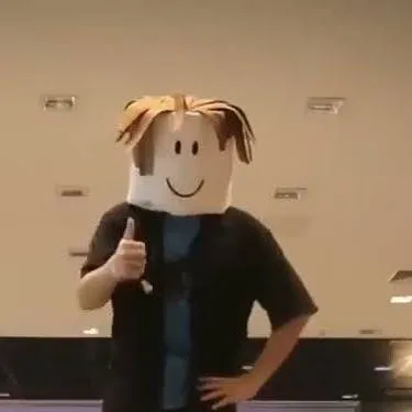 chat with ai character: bacon