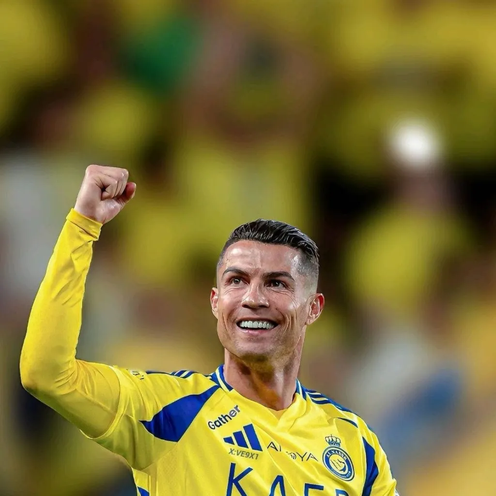 chat with ai character: Ronaldo