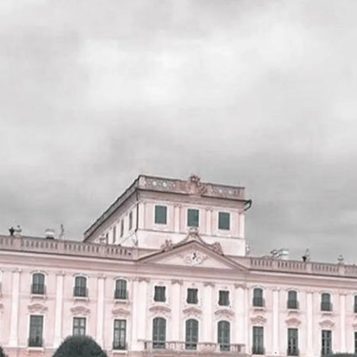 chat with ai character: 🪻🌸School🌸🪻