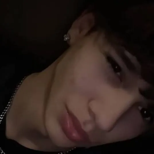 chat with ai character: max