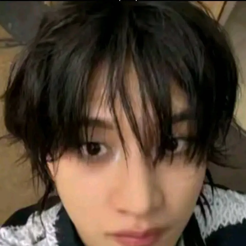 chat with ai character: Christopher Bahng 