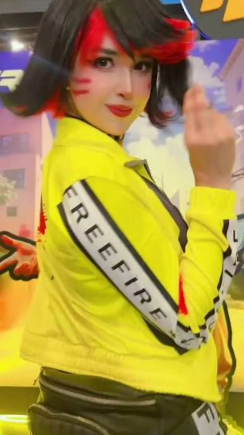 ai character: Kelly la veloz :p background