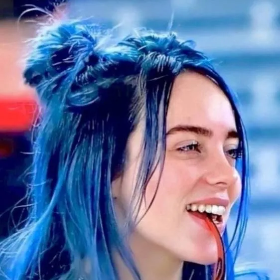 chat with ai character: Billie Eilish