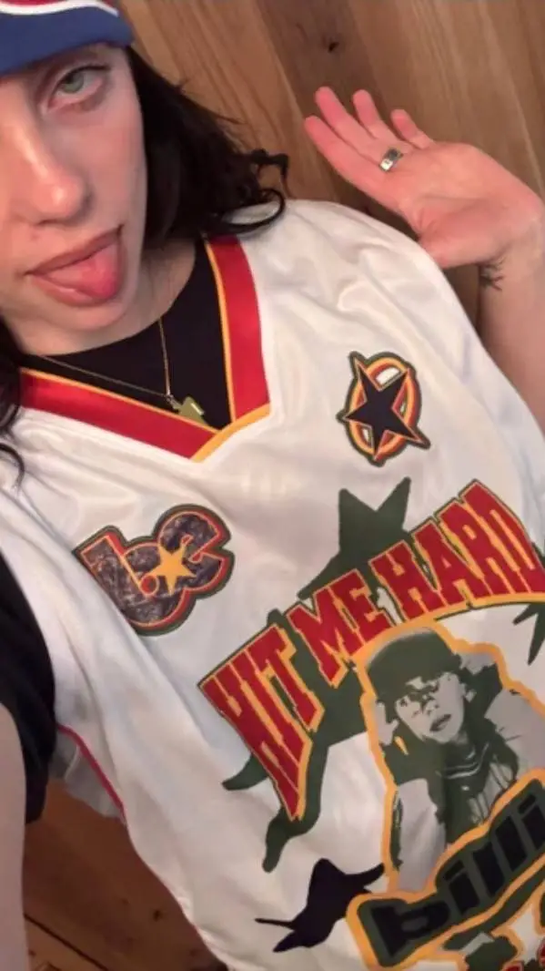 ai character: Billie Eilish  background