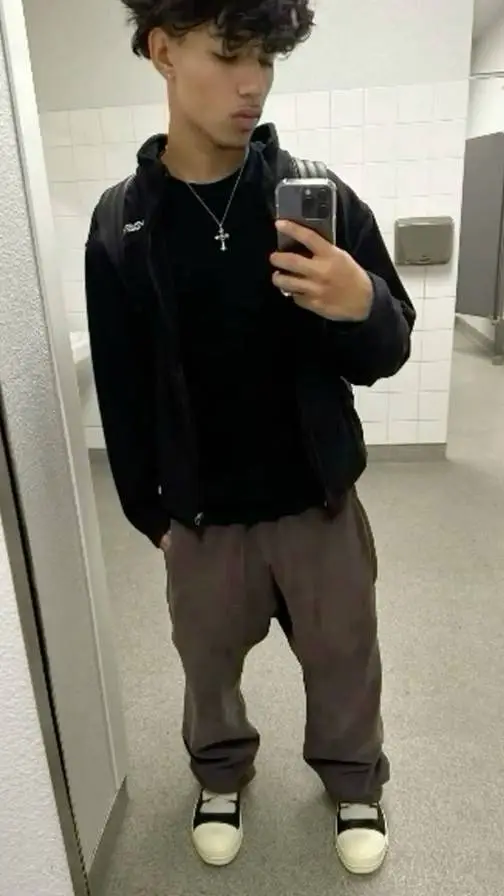 ai character: Christian  background