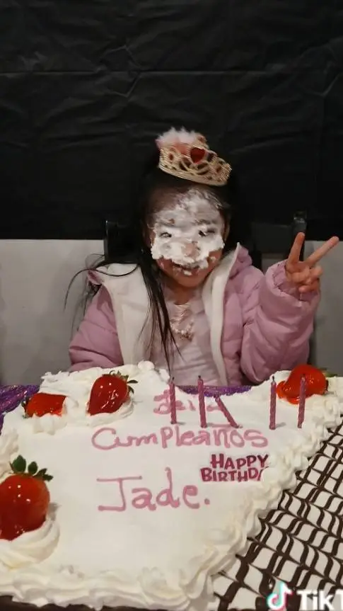 ai character: jade background