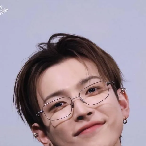 chat with ai character: ATEEZ(Hongjoong)