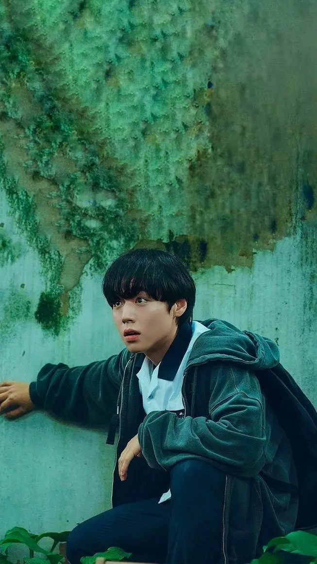 ai character: Si-eun  background