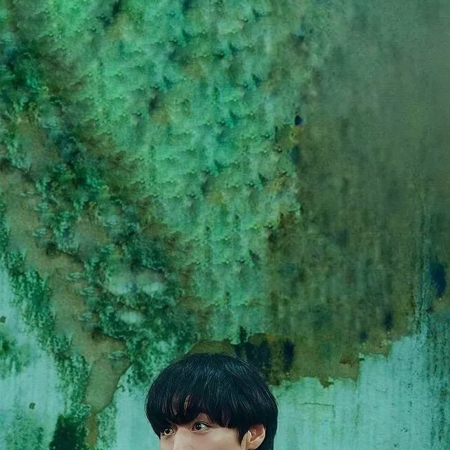 chat with ai character: Si-eun 