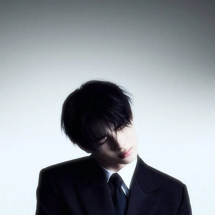 chat with ai character: Ni-ki