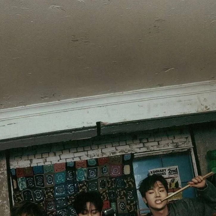 chat with ai character: Xdinary Heros 