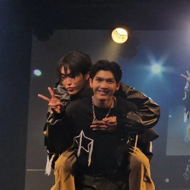 chat with ai character: AouBoom 