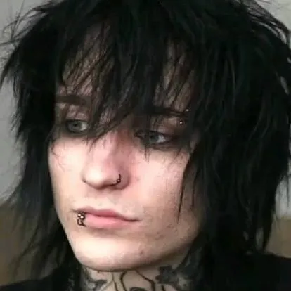 chat with ai character: Johnnie Guilbert 