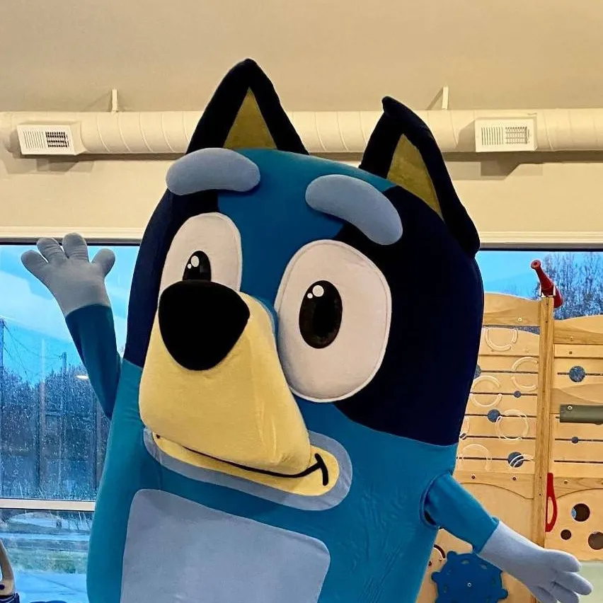 chat with ai character: Birthday party 🎂 