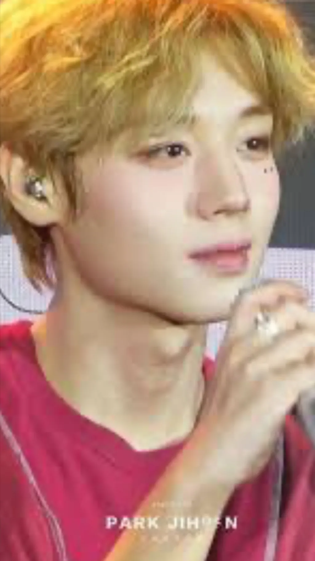 ai character: Jihoon background