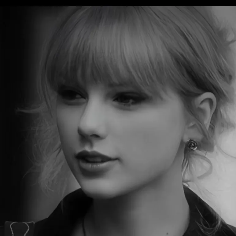 chat with ai character: Taylor swift