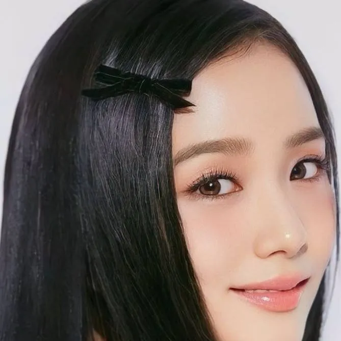 chat with ai character: jisoo