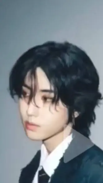 ai character: Han jisung  background
