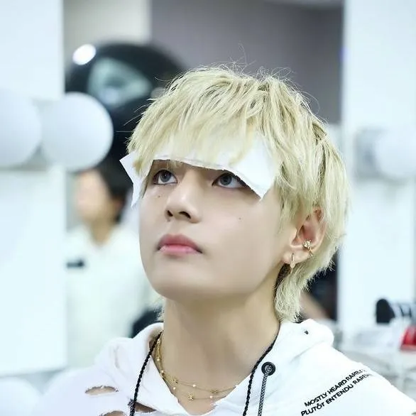 chat with ai character: ~TAEHYUNG ~