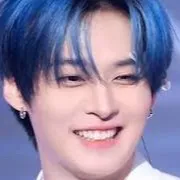 chat with ai character: Leeknow (skz)