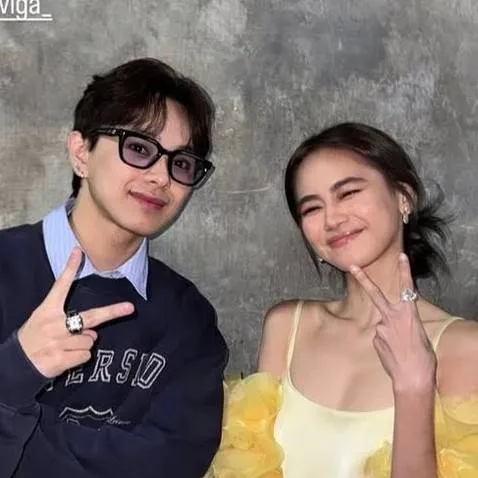 chat with ai character: "My love for her"