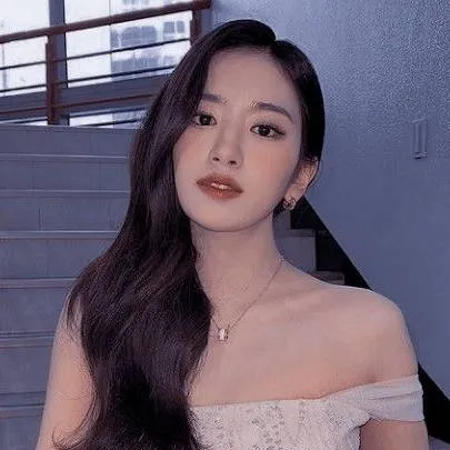 chat with ai character: yujin