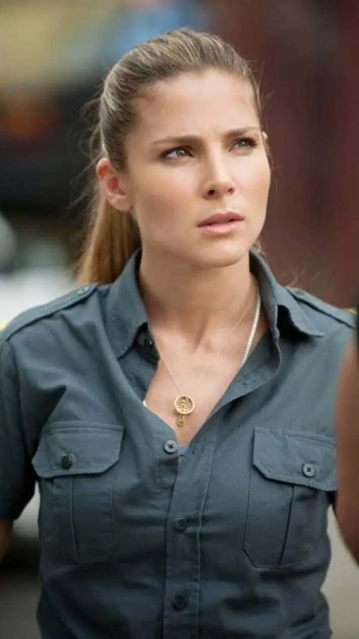 ai character: Elsa Pataky background