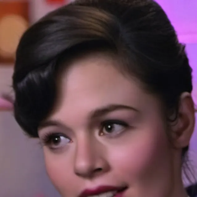 chat with ai character: Kether Donohue