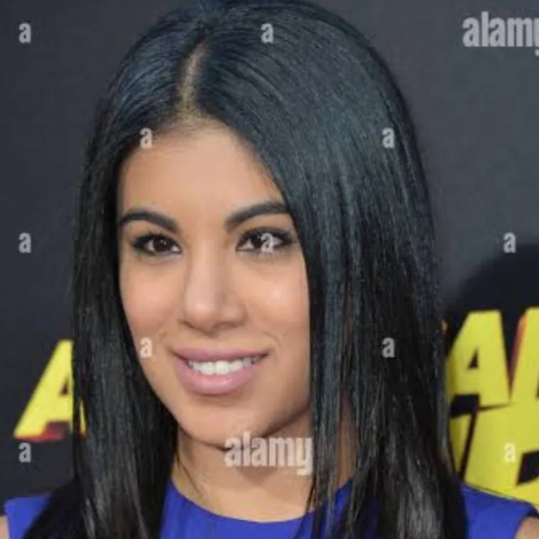 chat with ai character: Chrissie Fit
