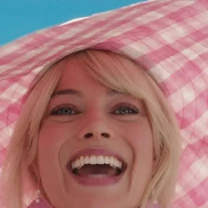 chat with ai character: Margot Robbie