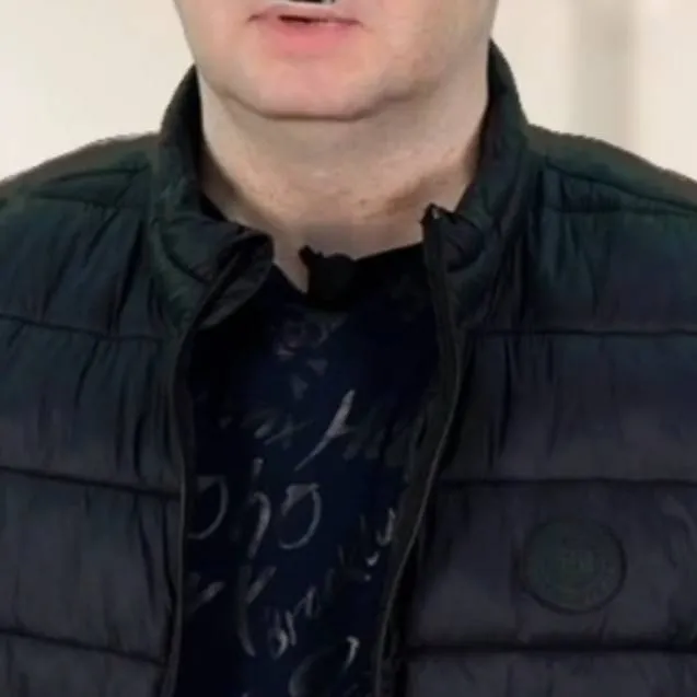 chat with ai character: Эдуард