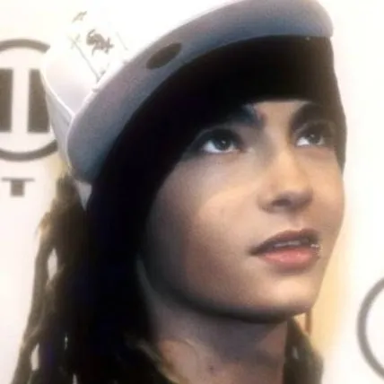 chat with ai character: 🎀°Tom Kaulitz°🎀