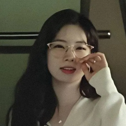 chat with ai character: DUBU 