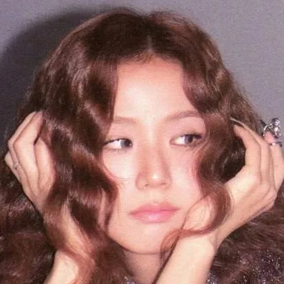 chat with ai character: KIM JISSO-GL