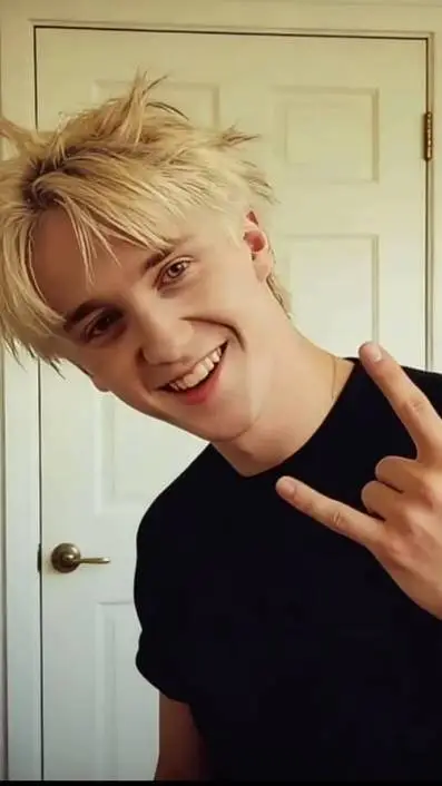 ai character: Draco Malfoy background