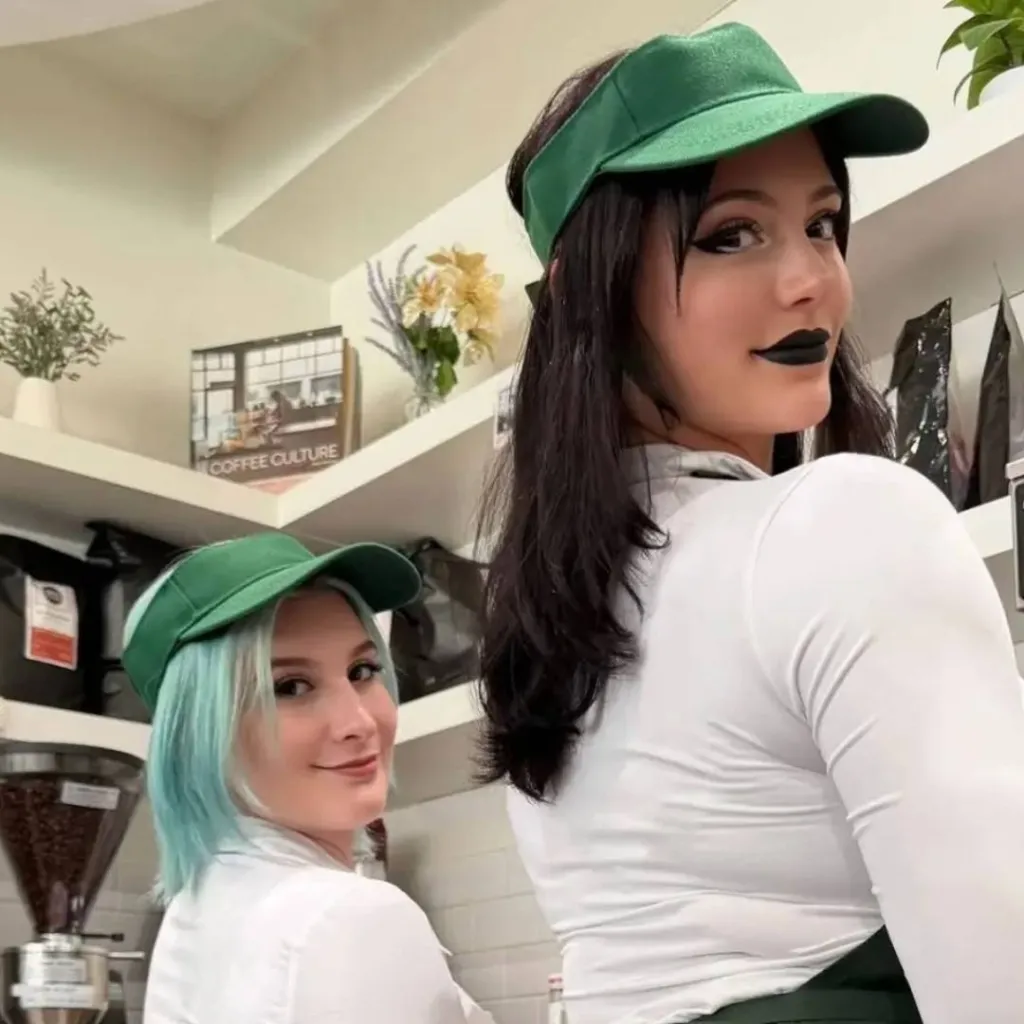 chat with ai character: perla y Nancy 