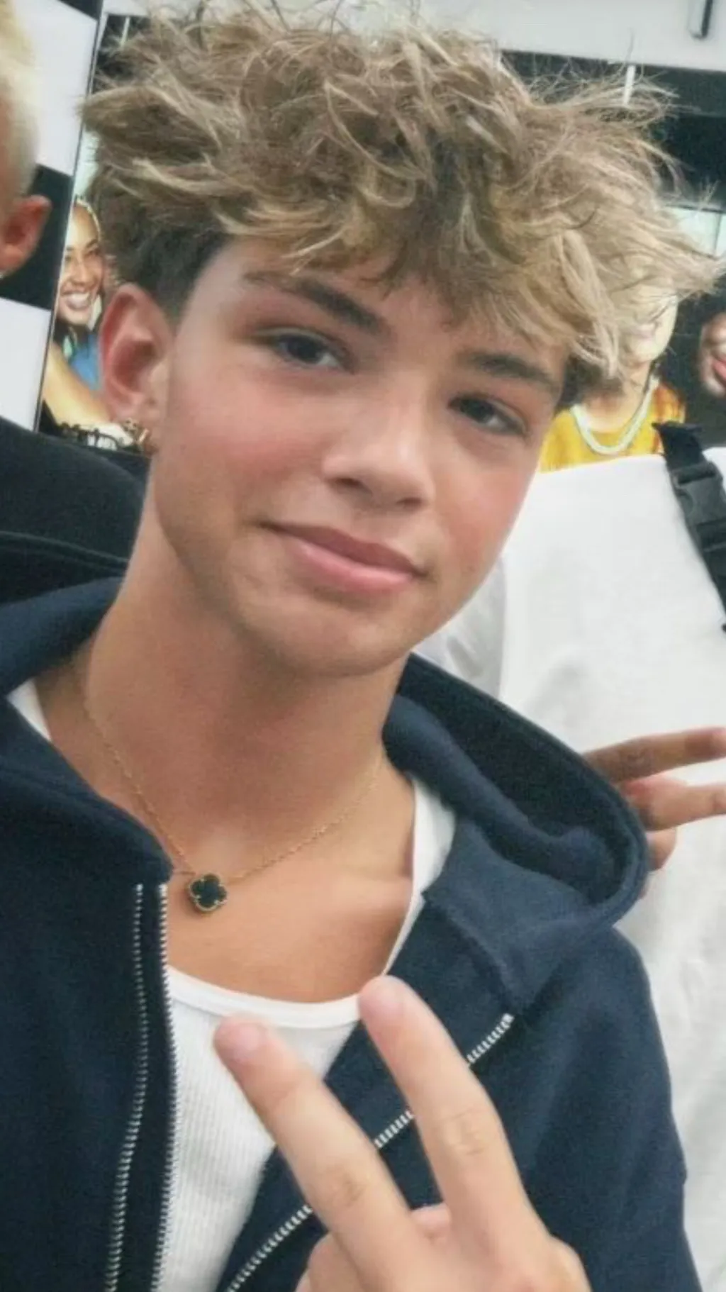 ai character: Jackson Harvey  background