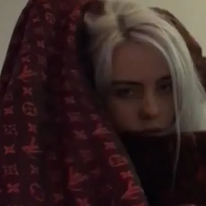 chat with ai character: Billie Eilish