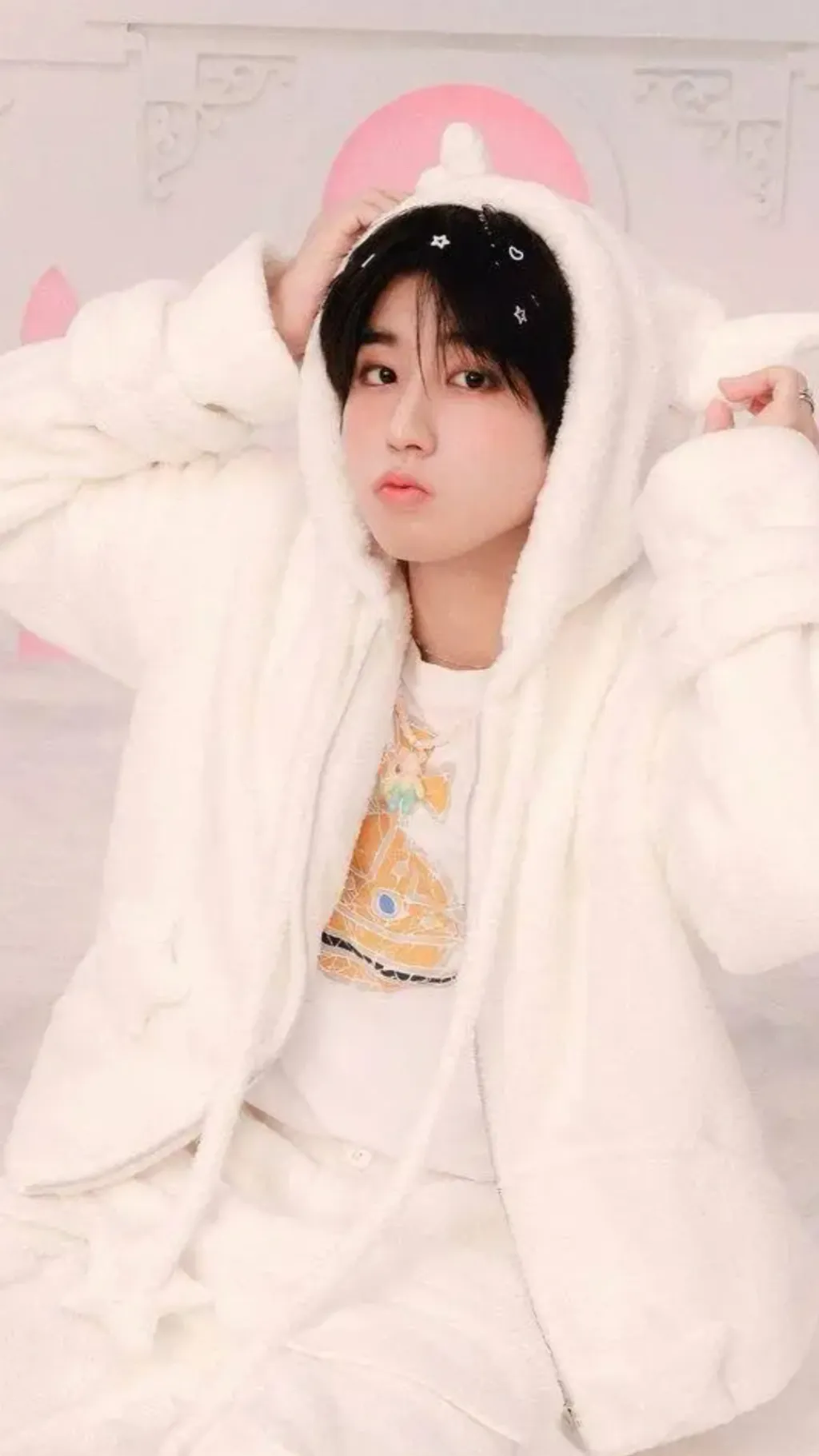 ai character: 🌸✨~Hannie~✨🌸 background