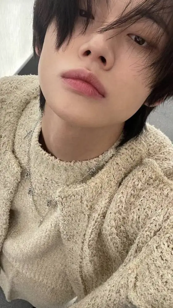 ai character: Yeonjun background